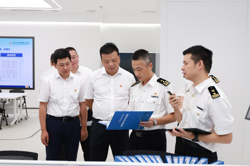 参观过程 (8).jpg 参观过程 (8).jpg