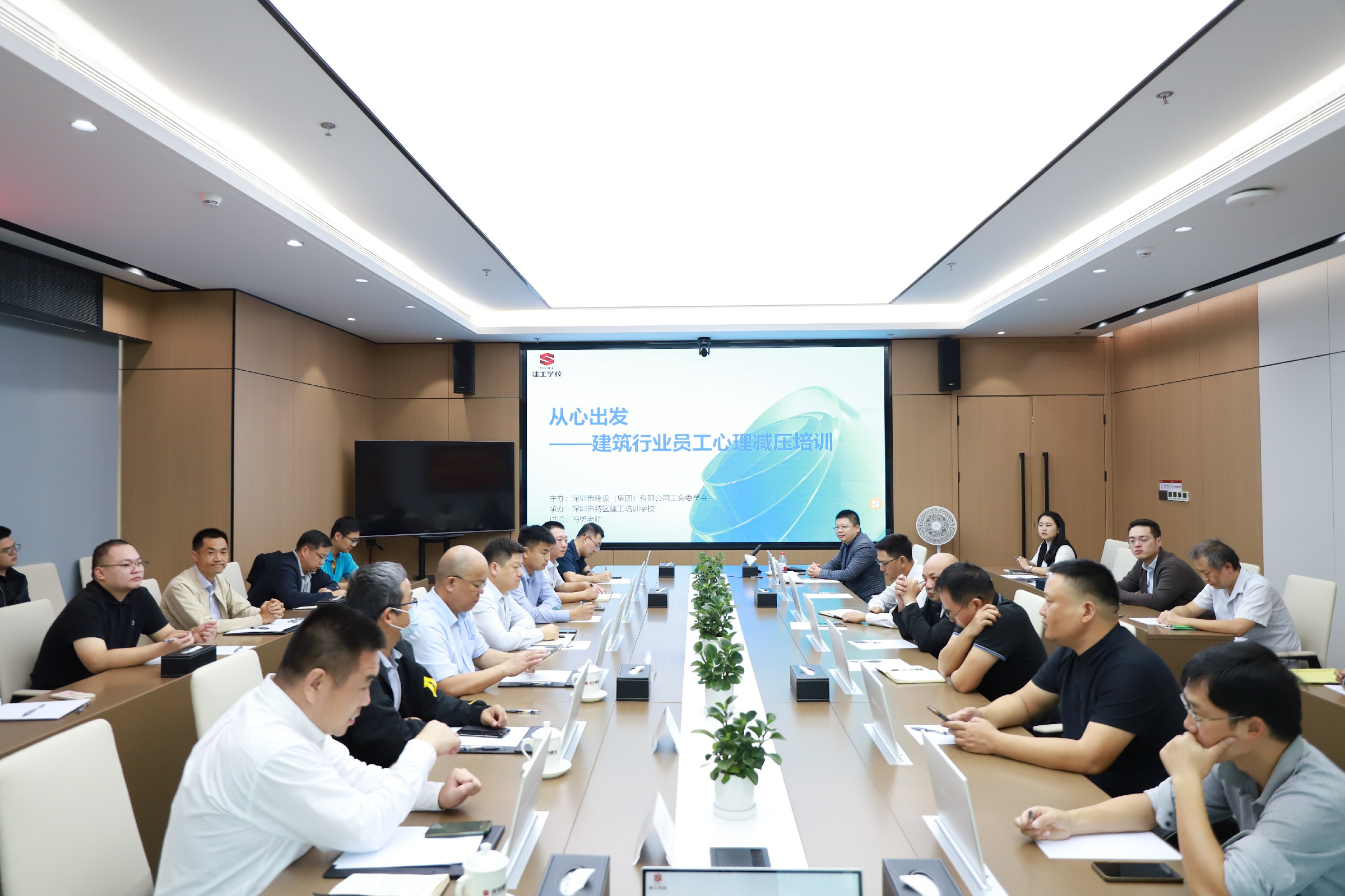 IMG_0383.jpg IMG_0383.jpg